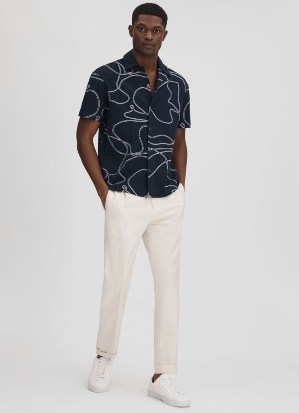 Reiss Shirt Mens Large Menton Swirl Embroidery Short Sleeve Camp in Navy Preppy